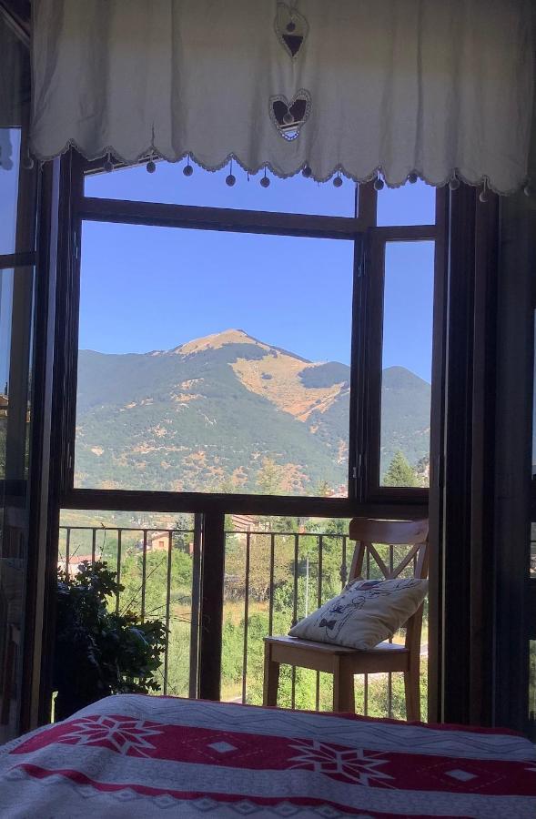 Villa La Cerbiatta Castel Di Sangro Esterno foto